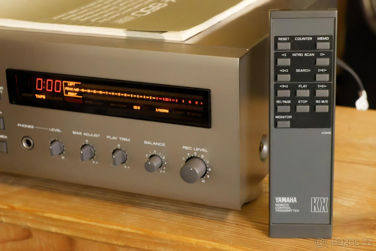 Tříhlavý tape deck YAMAHA KX-650 + originální DO - 6