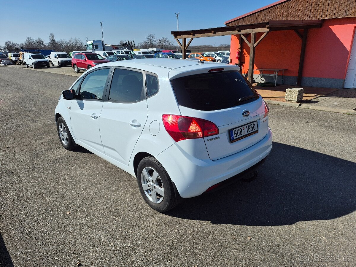 Venga, 1,4i, 66kW, serviska, ČR - 6