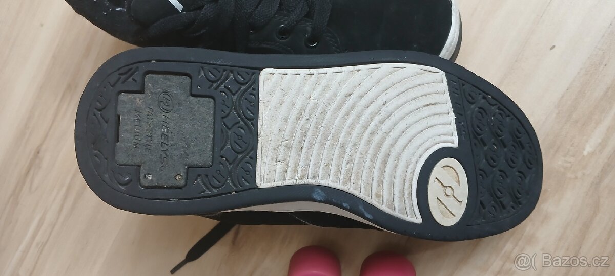 Jezdící boty Heelys vel.36,5 - 6