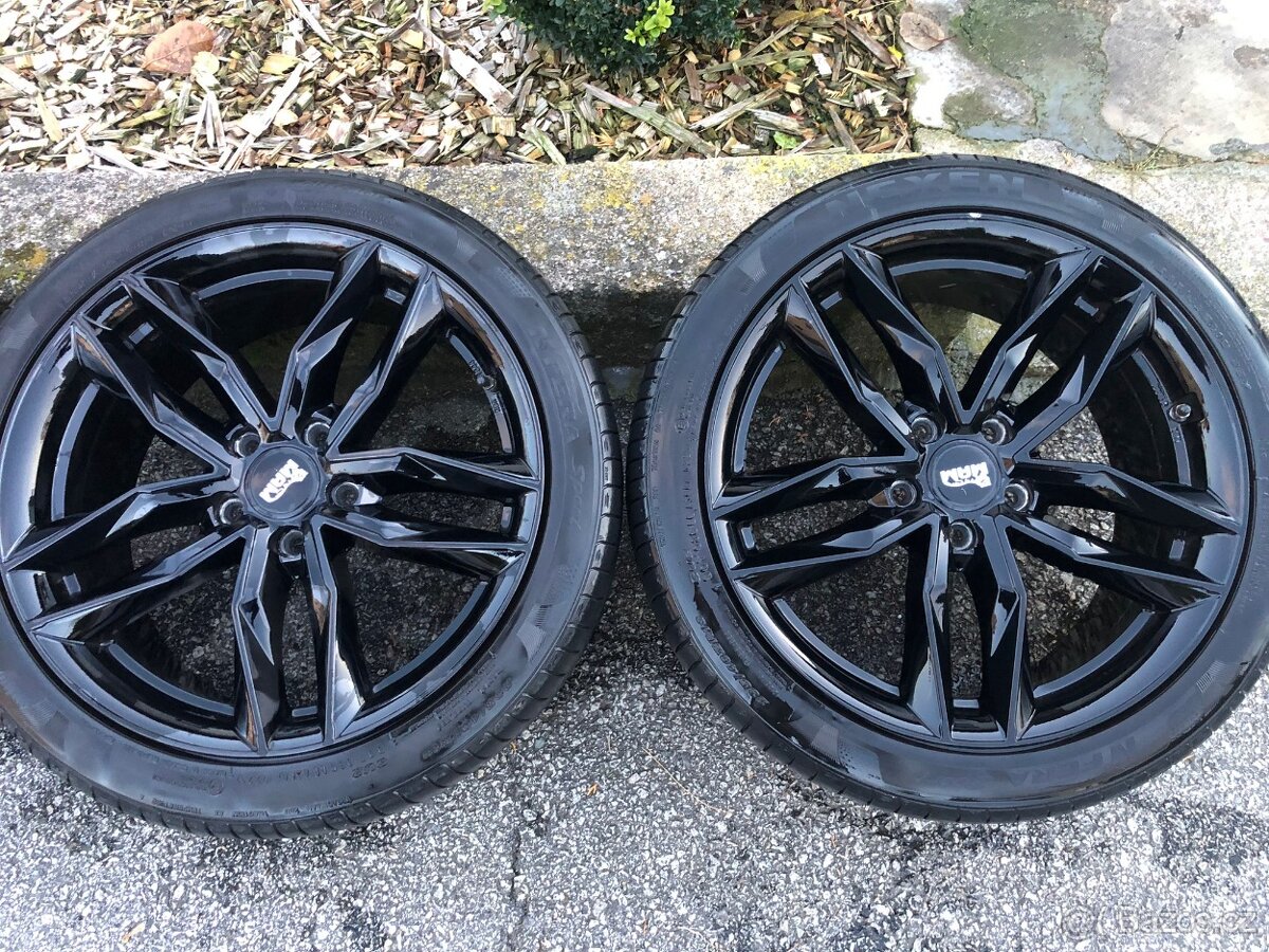 MAM alu kola 235/45/R18 - 6