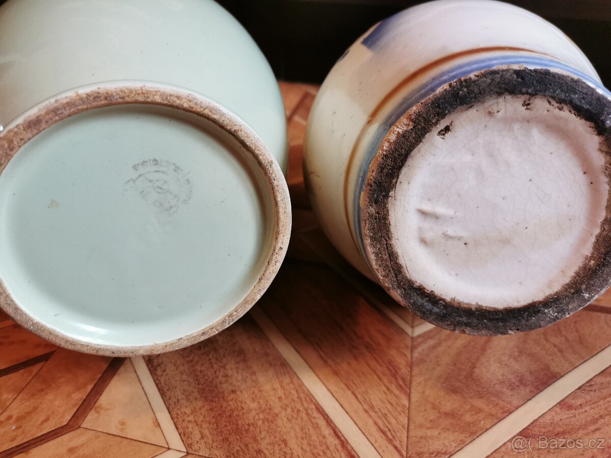 Staré džbánky, různé druhy a stáří - 6