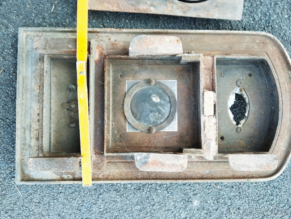 Prodám starožitná dvířka ke kamnům a rošty - 6