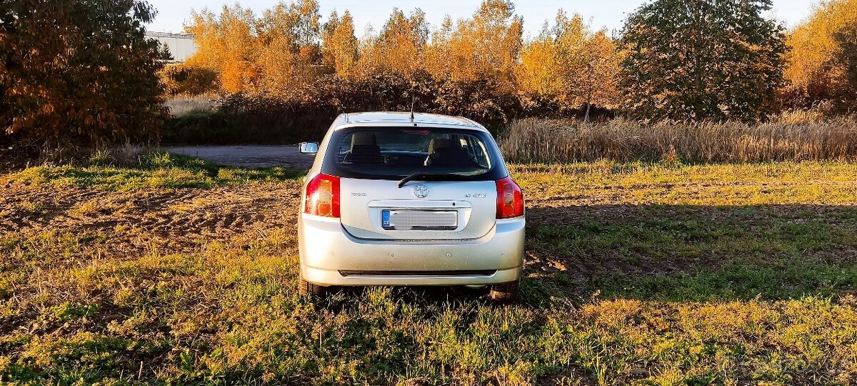 Toyota Corolla E12 Hatchback 1.6 81 kW (2006) - 6