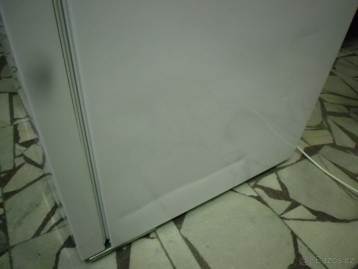 Prodáme lednici Beko, 201 cm, C class (A+++) - 6