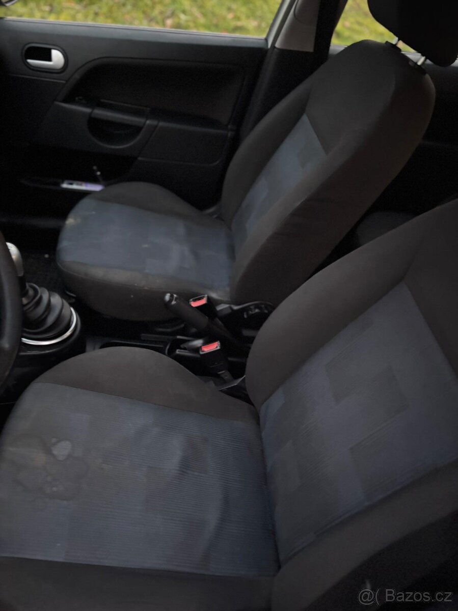 Ford fiesta 1.3 51kw - 6