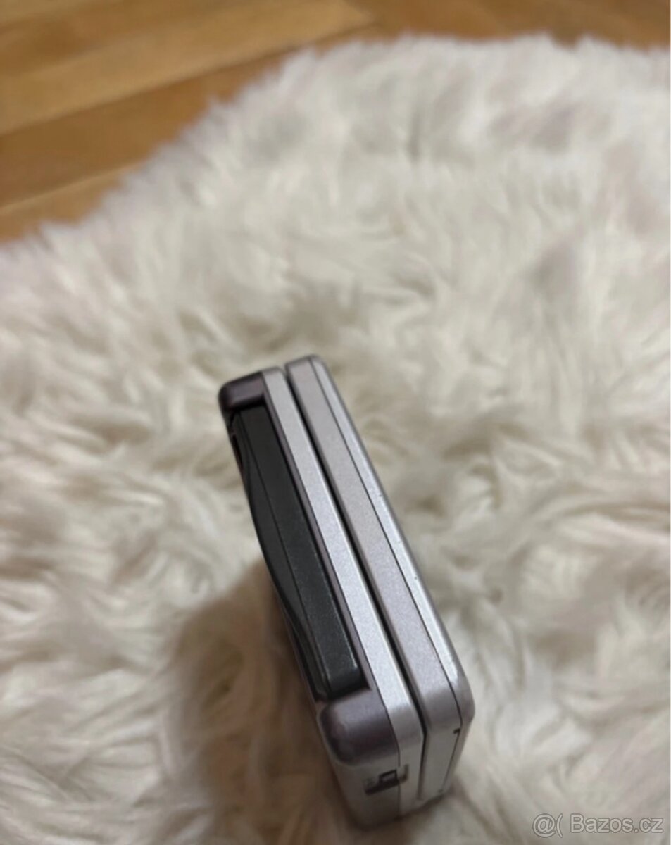 Nintendo GameBoy Advance SP - 6