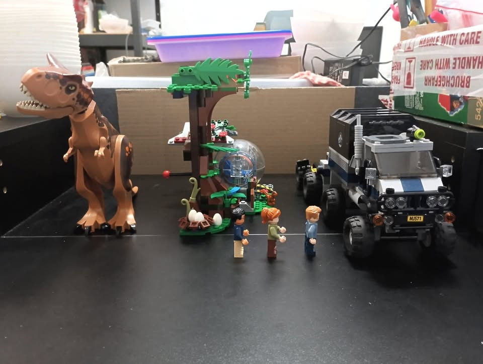 LEGO Jurassic World 75929 Carnotaurus Gyrosphere Escape +n+b - 6