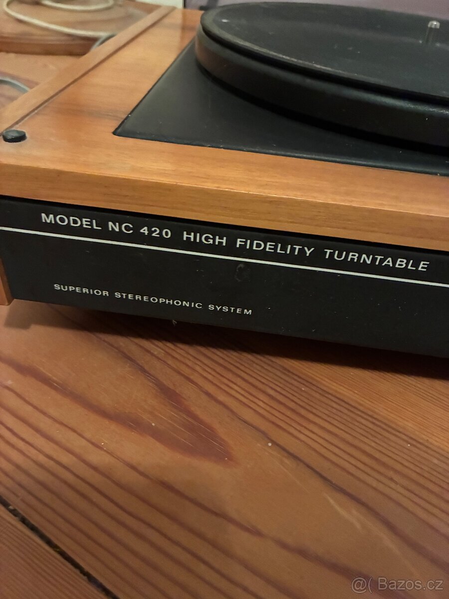 Gramofon Tesla NC420 - 6