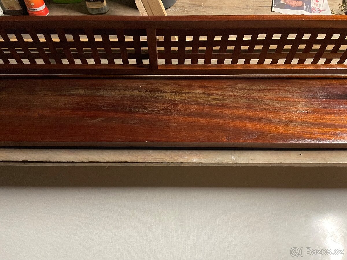 Okrasná polička - 6