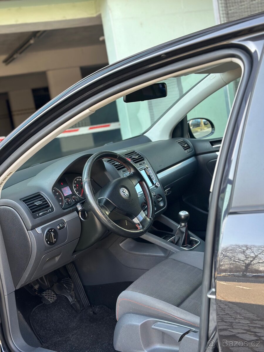 Volkswagen Golf V 1.4 - 6