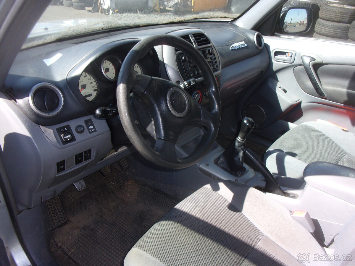Toyota Rav 4 - 6
