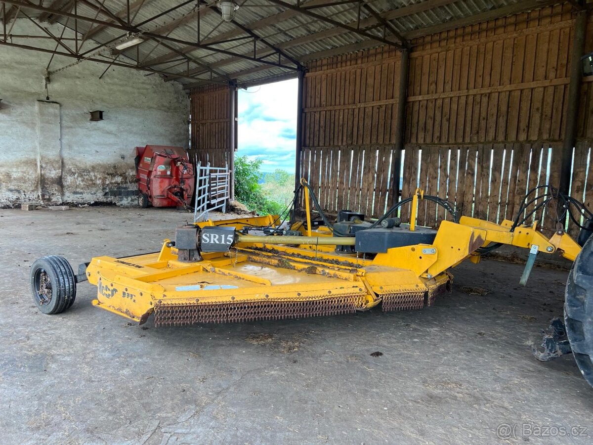 Plošný mulčovač McConnel - 6