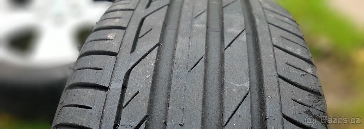 kola originál Skoda nebo taky na VW Seat Audi s pneu R16 - 6