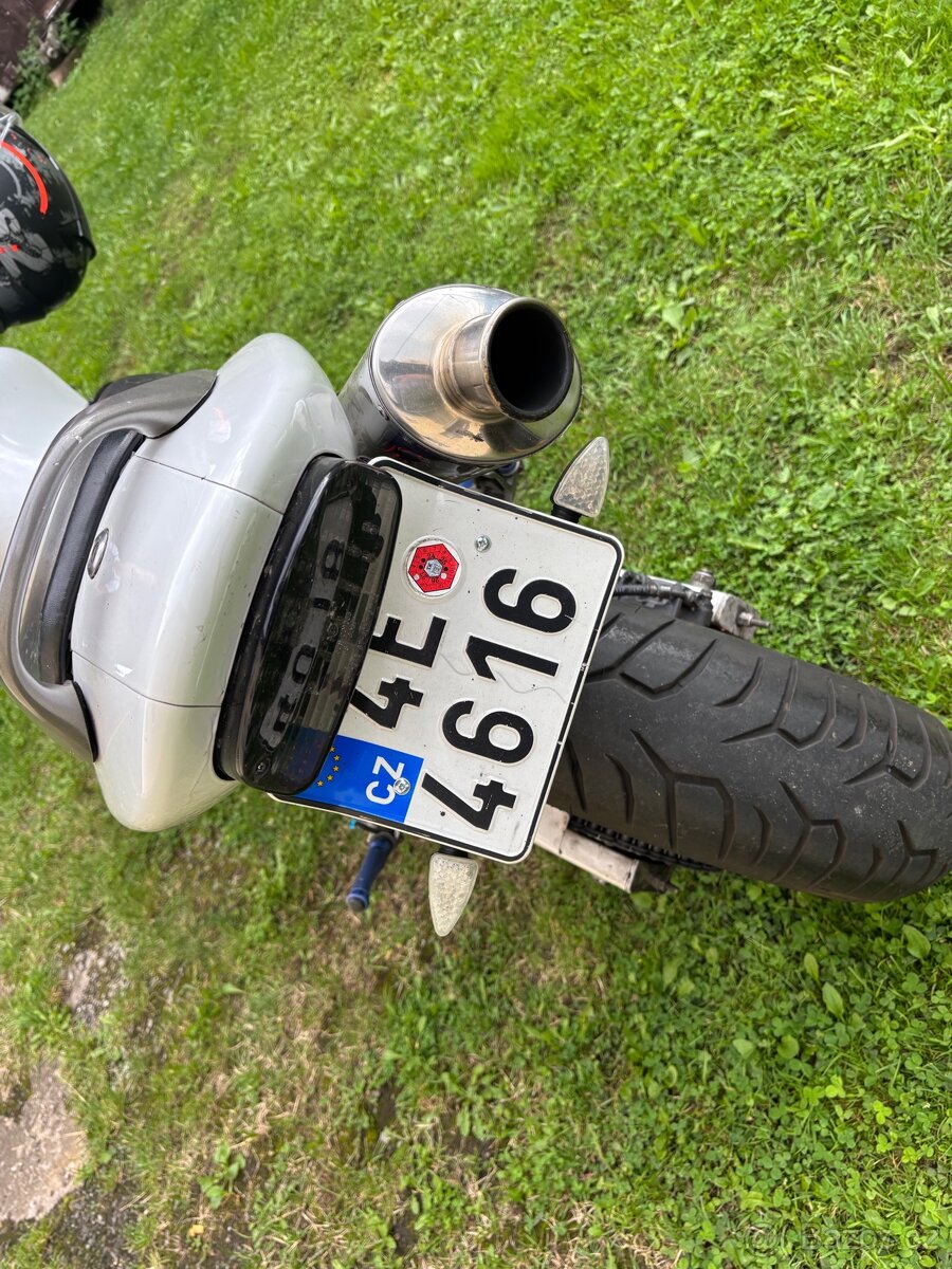 Honda Hornet 600 – výborný stav, po servisu, nové pneu - 6