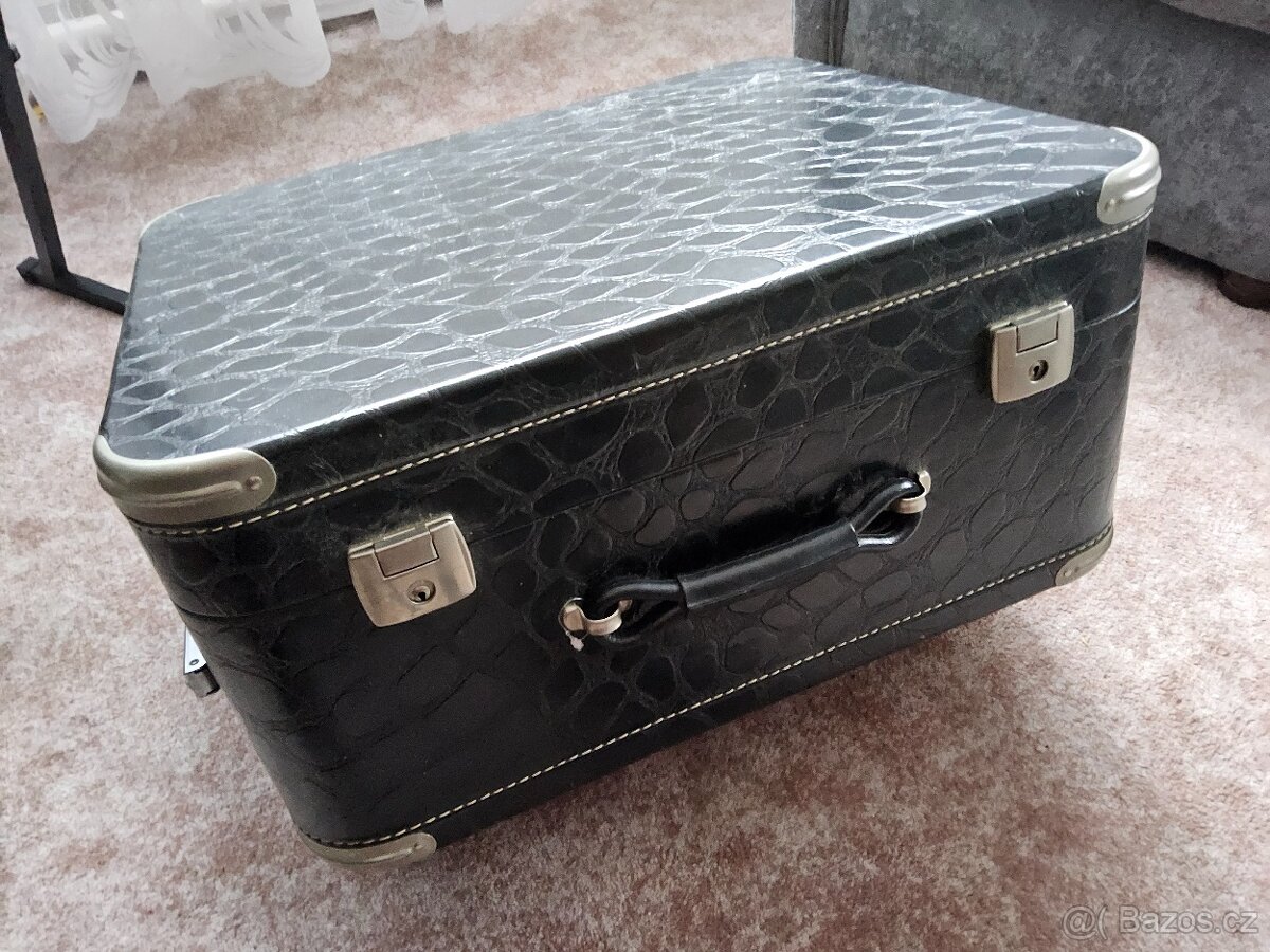 Prodám harmoniku-akordeon WELTMEISTER CAntus 5 - 6