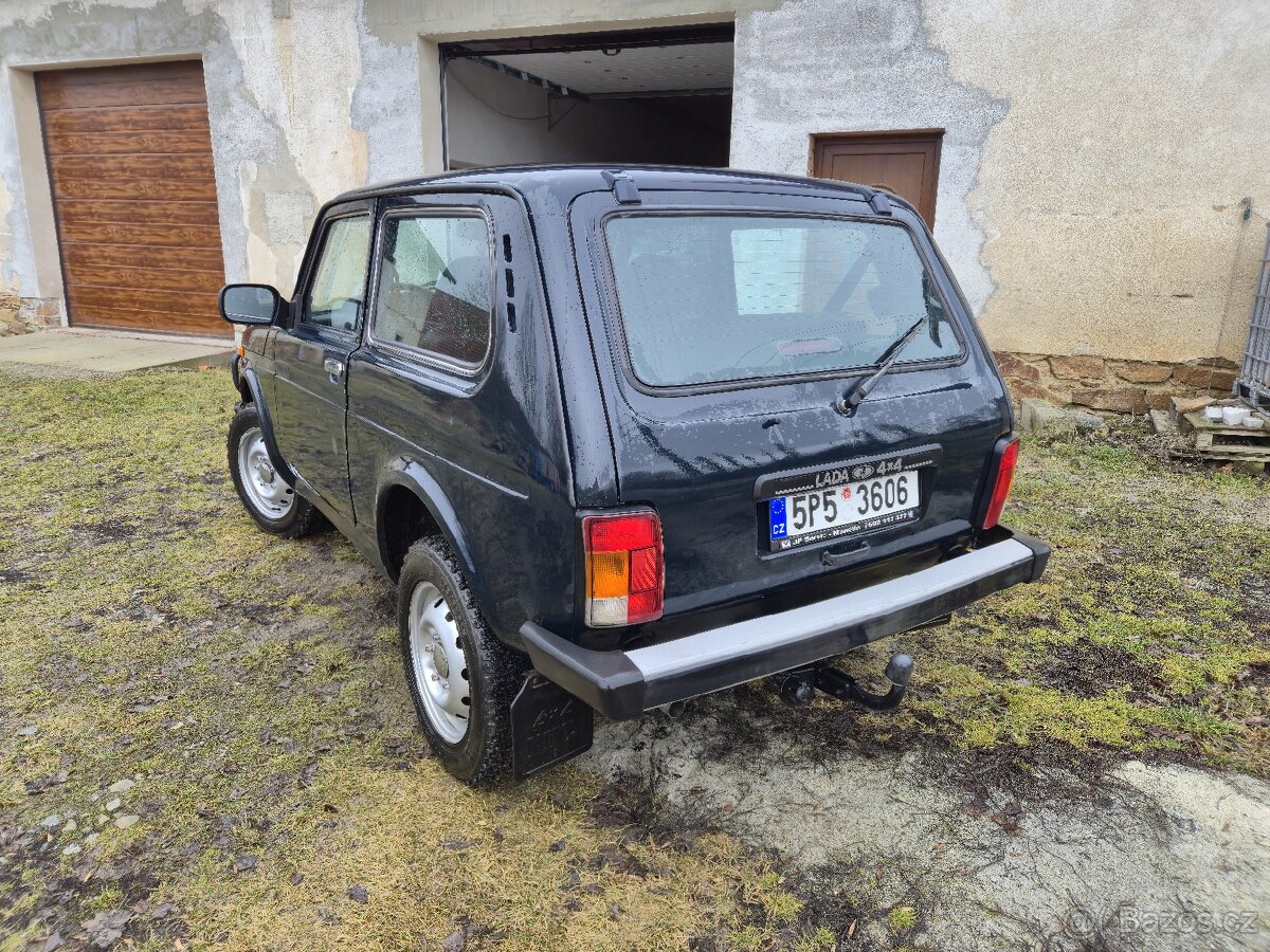 Lada Niva 21214 - 6