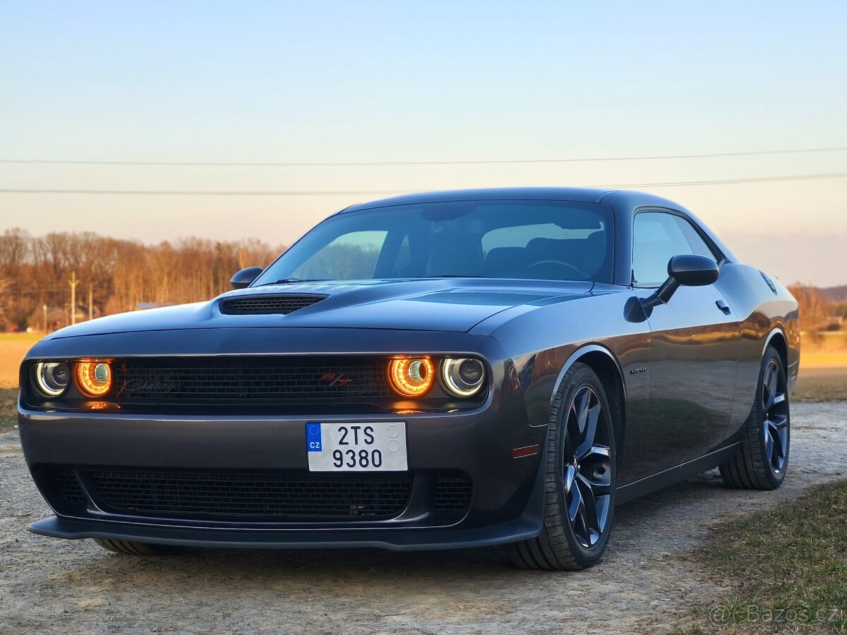 Dodge Challenger 5,7 2020 - 6