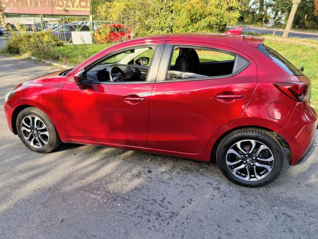 Mazda 2,1.5 benzin - 6