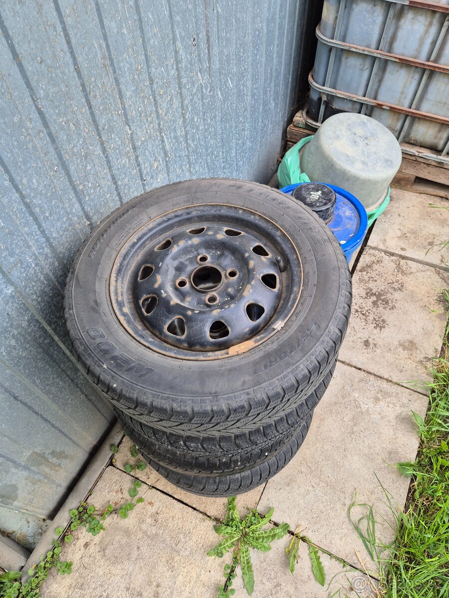 Škoda felicia Magic 2 interier+kola a další dily - 6