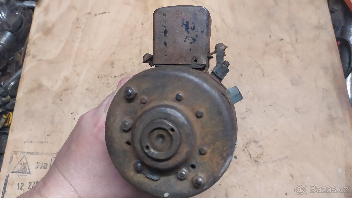 Dynamo DUCELLIER type E8 6v Aero Praga Tatra Škoda - 6