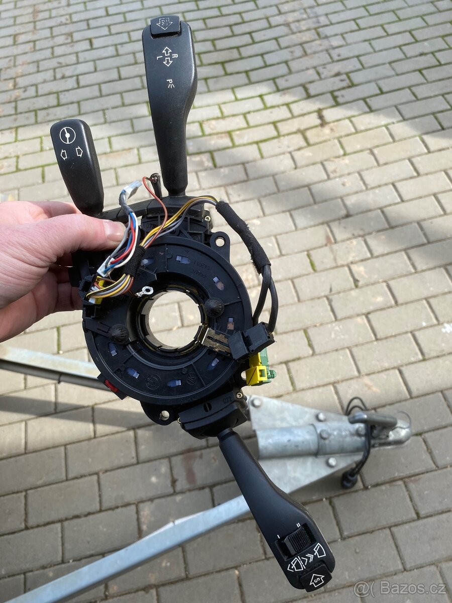 BMW X5 E53 ,ovladaci páčky pod volantem (snimací kroužek) - 6