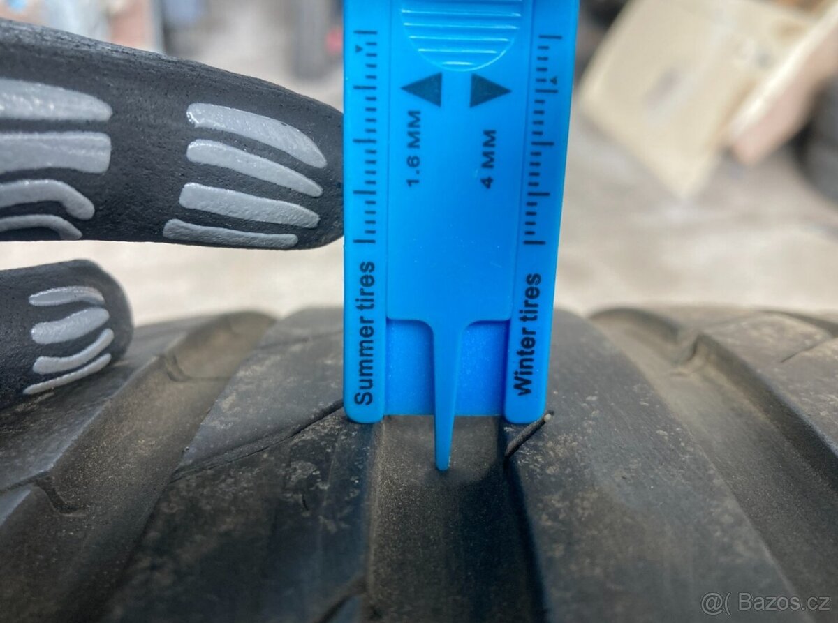 Orig alu AUDI 225/45r18 letní 5mm - 6