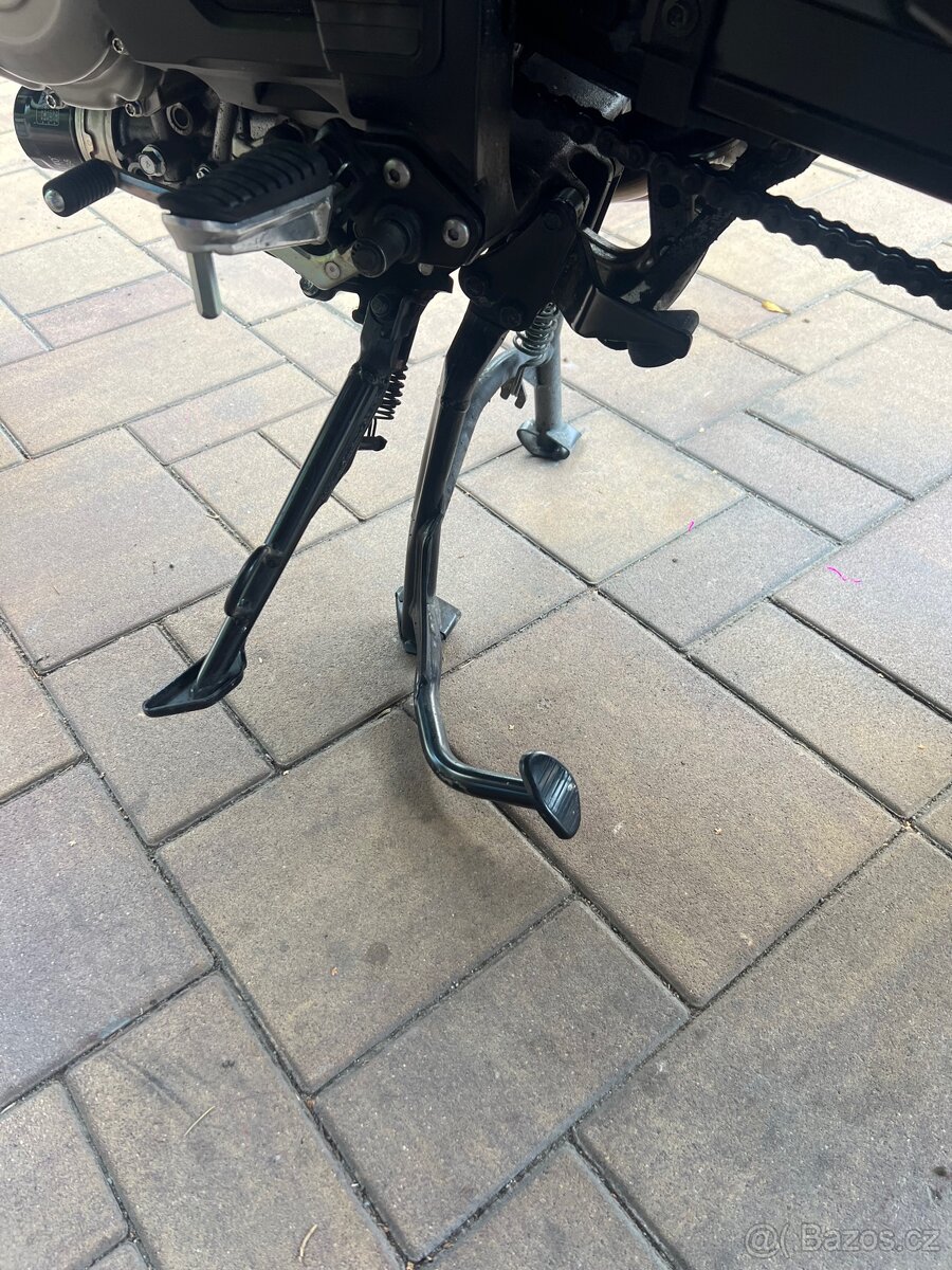 SUZUKI V-STROM 650 - 6