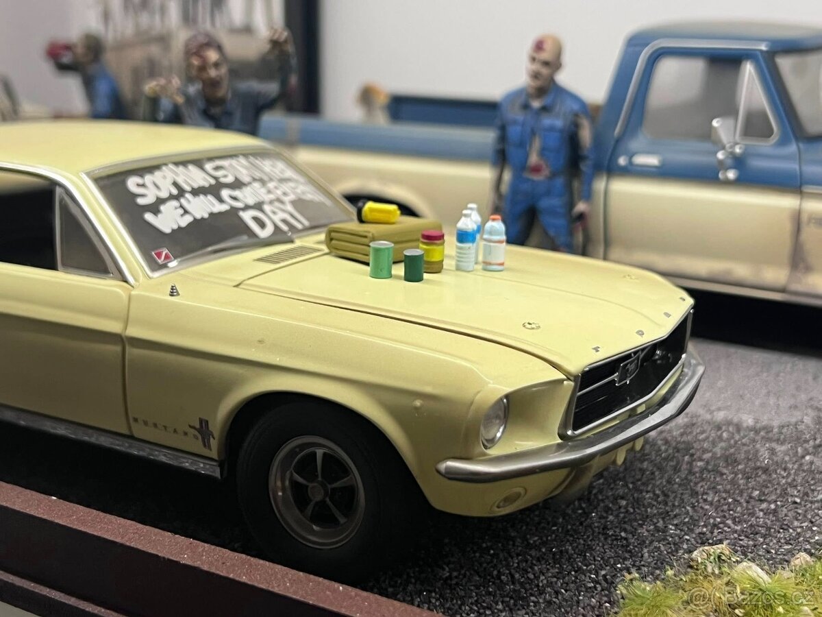 1:18 The Walking Dead TV Series Model Car - 6