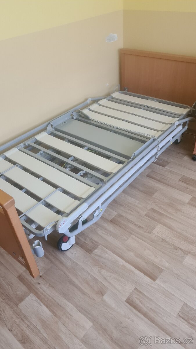 Zdravotní elektrická polohovací postel - 6