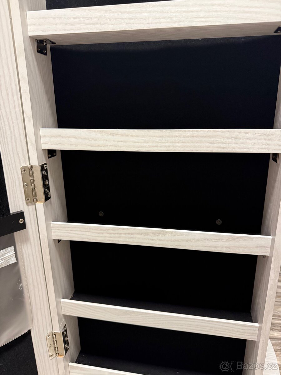 Zrcadlová šperkovnice - 6