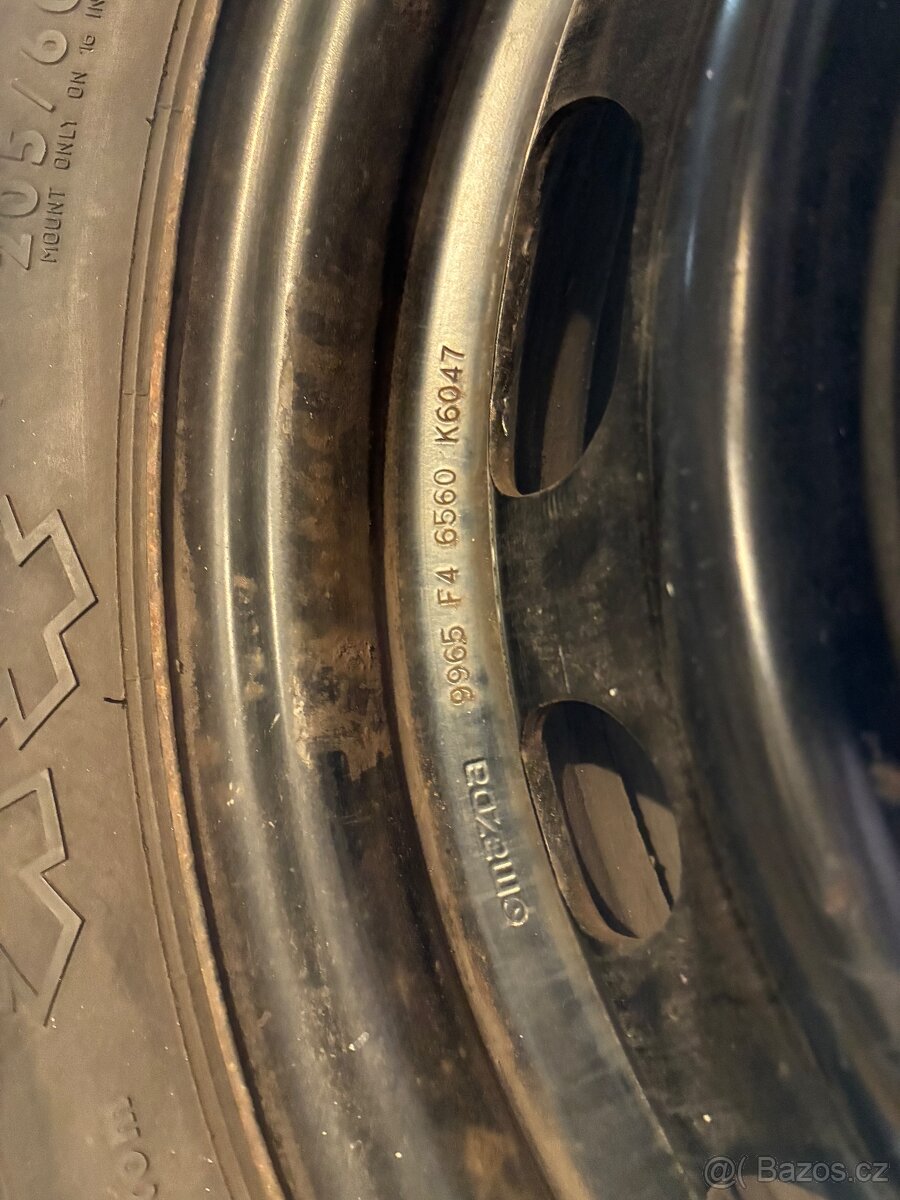 Zimní plechová kola 205/60 R16 92H + poklice - 6