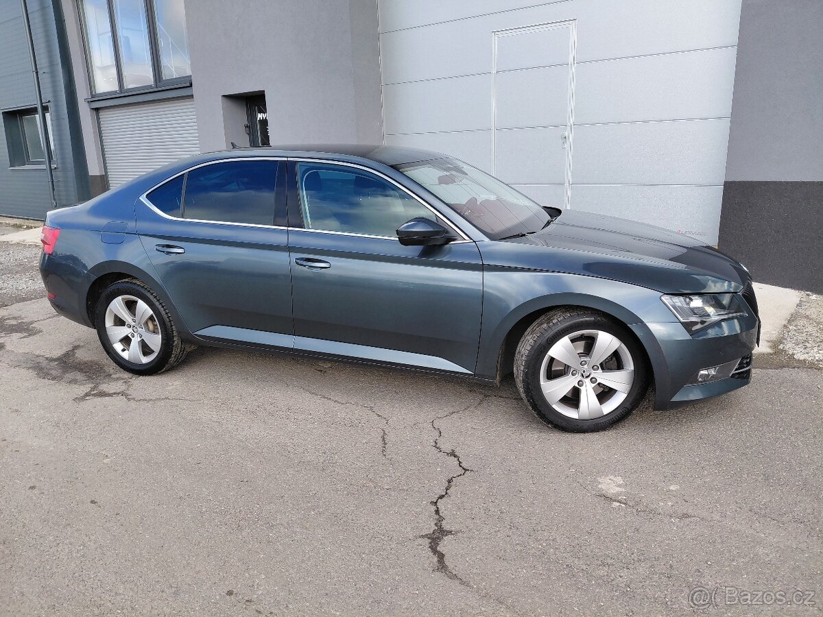 SUPERB III 2.0TDi, r.17 210000km, po rozvodech, NAVI, MANUÁL - 6