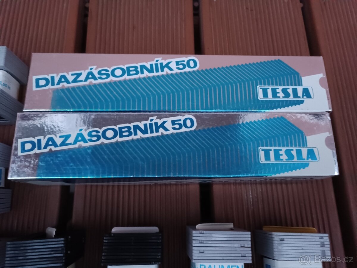 Retro nové zásobníky na diapozitivy a kinofilm. - 6