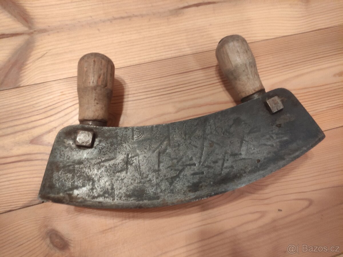 Řeznická kolébka sekaček - 6