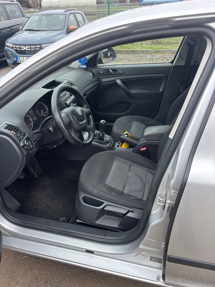 Škoda Octavia II – rok 2009 - 6