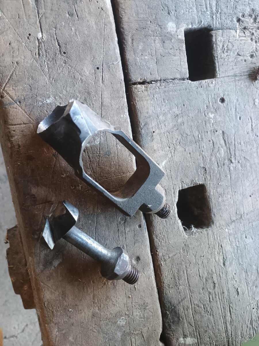 Vysukovačka, sukovací vícevřetenová vrtačka, sukovačka Rapid - 6