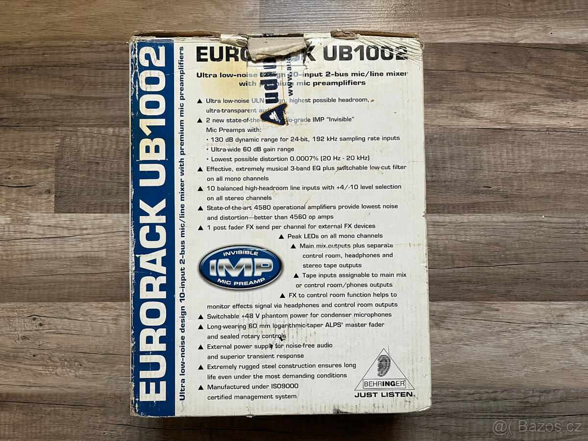 Mixážní pult Behringer Eurorack UB1002 - 6