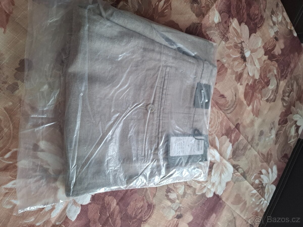 Panské oblečení s visačkama - 6