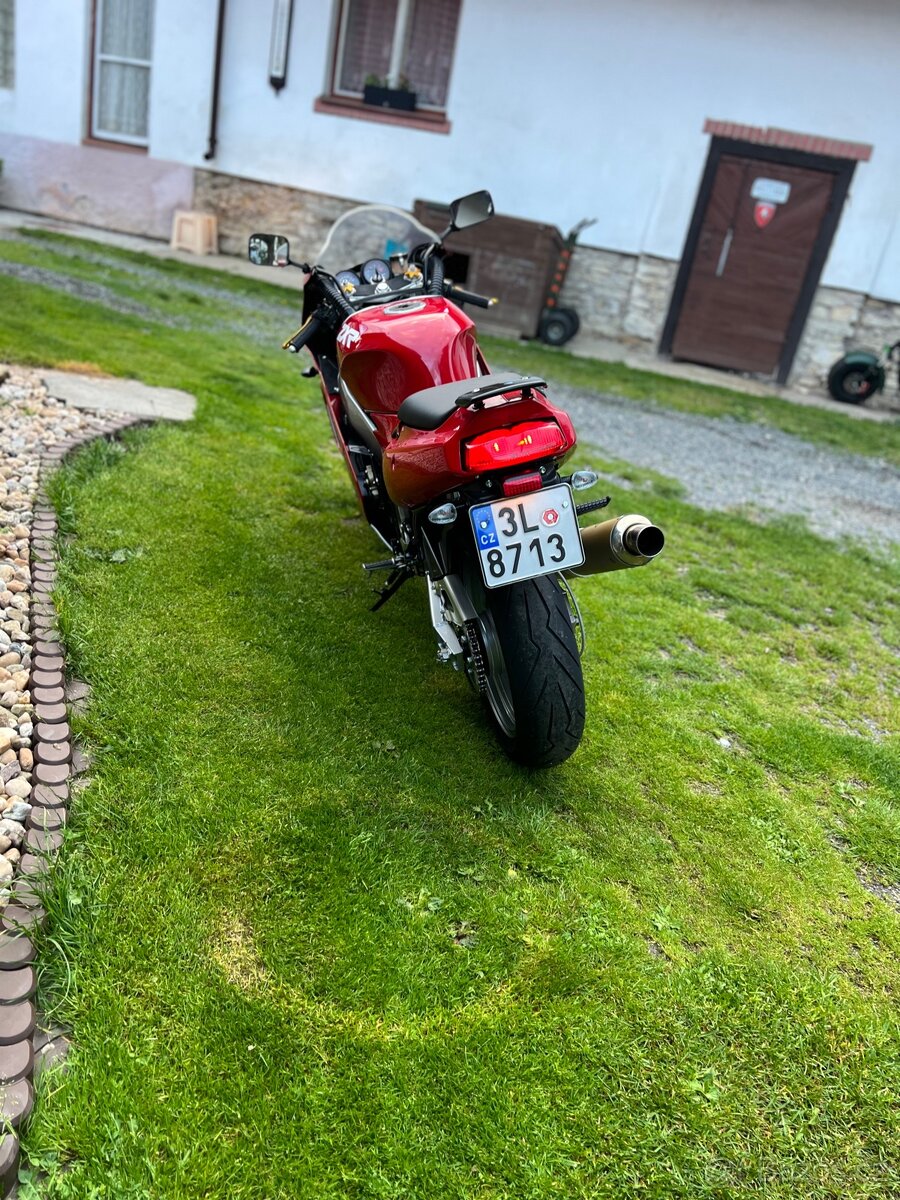 Kawasaki ZXR 400r - 6