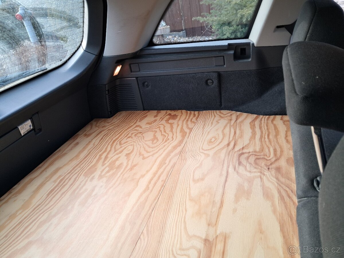 Spací vestavba - Opel Astra H Caravan - 6