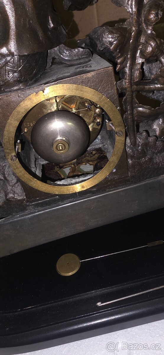 Staré bronzové hodiny - 6