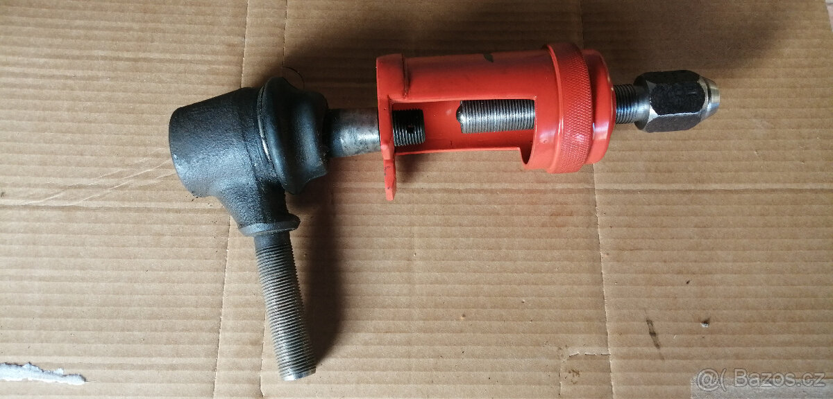Zetor - stahovák kulových čepů pro přední náhon - 6