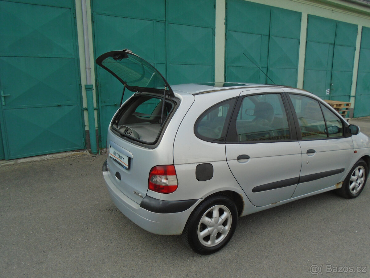 Renault Megane Scenic 1.6 16V - 6