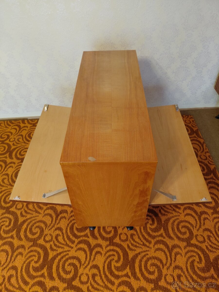 Retro obývající stěna + peřináč - 6