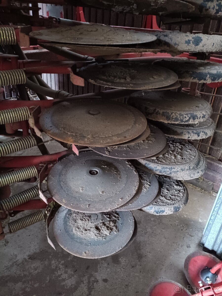 Kverneland U-drill 6000 - 6