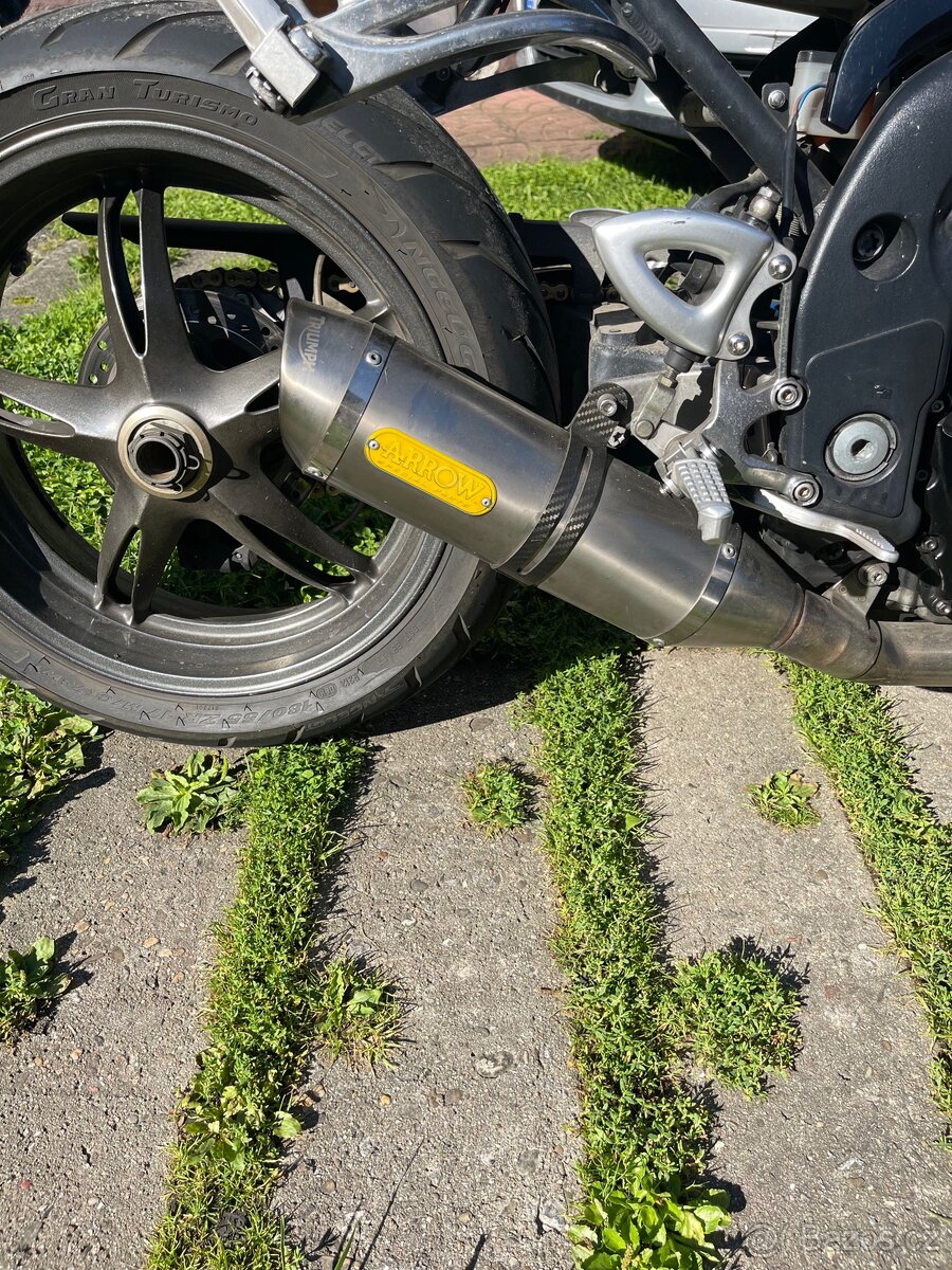 TRIUMPH SPEED TRIPLE 1050 - 6