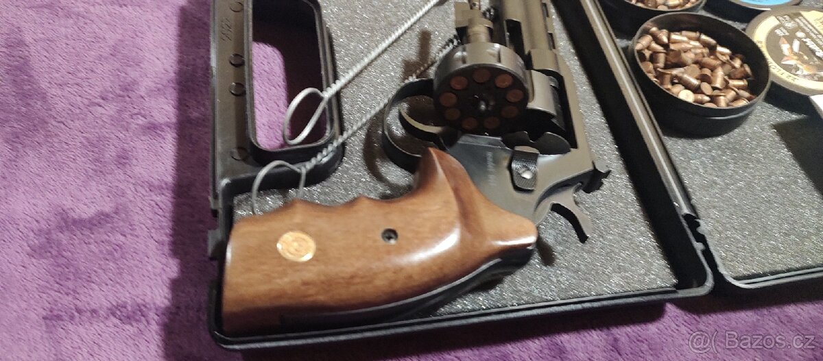 Prodám flobertku Alfa 641 6mm kategorie D - 6