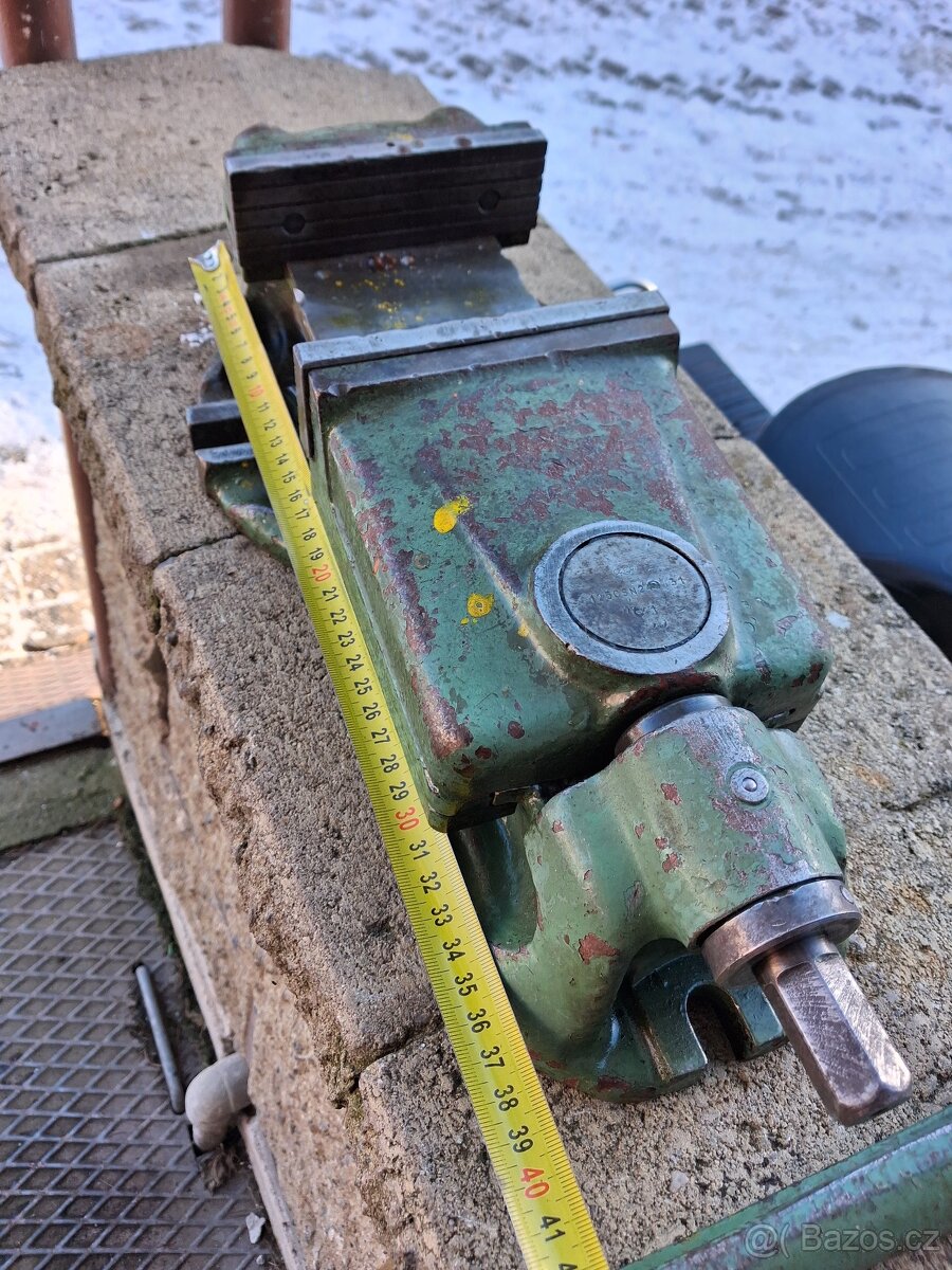Sverak strojni stredni,cena 2500kc - 6