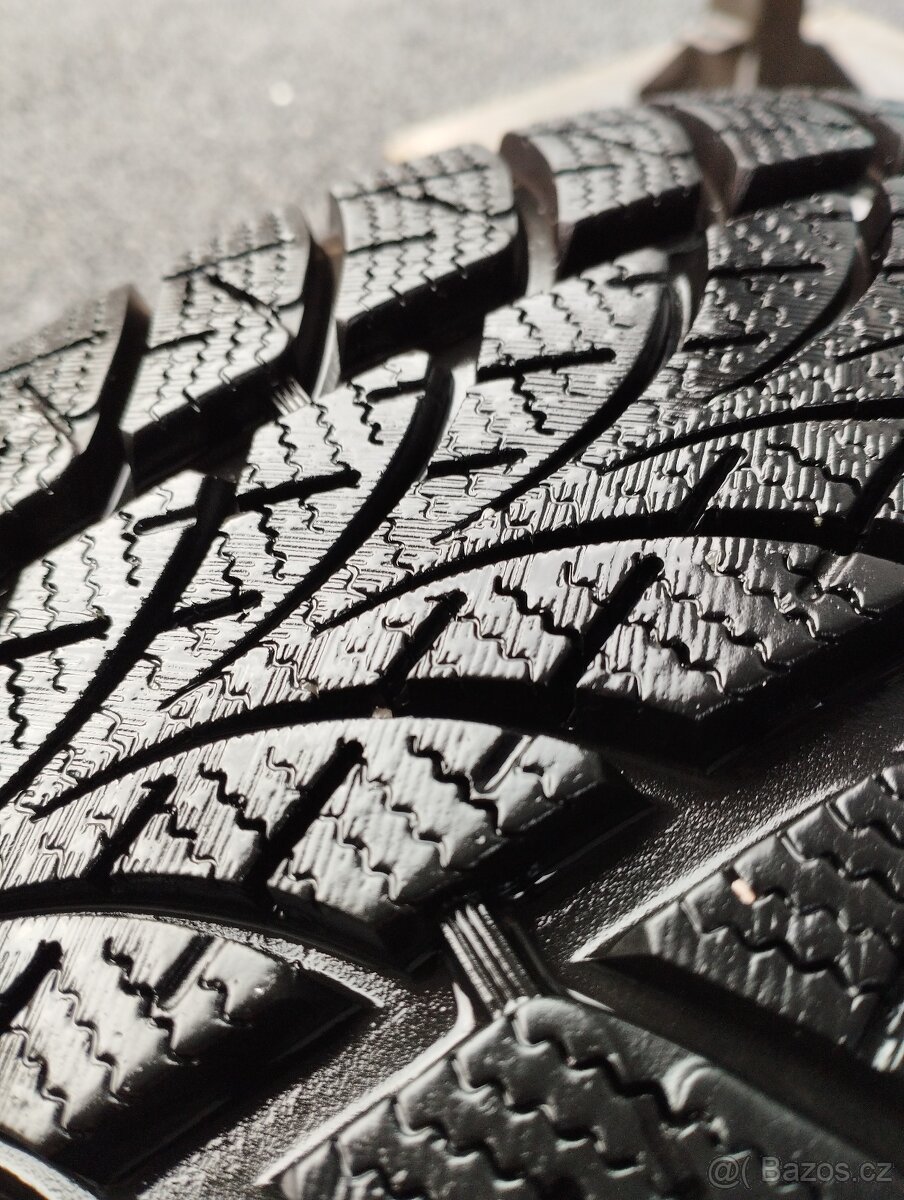 Zimní pneu 205/55/16 Dot-2424 - 6