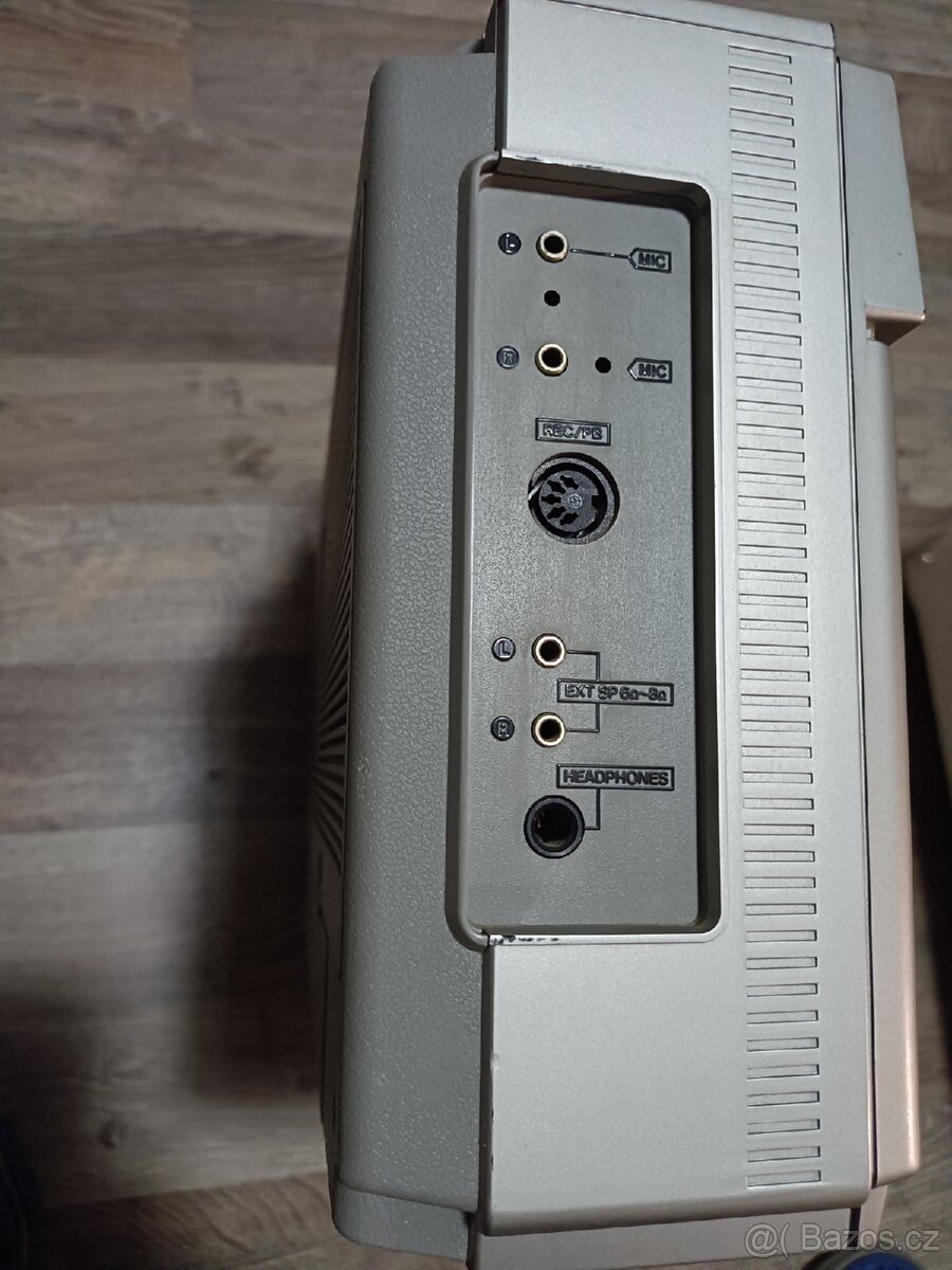 Sanyo M9922L retro kazeťák Japan - 6